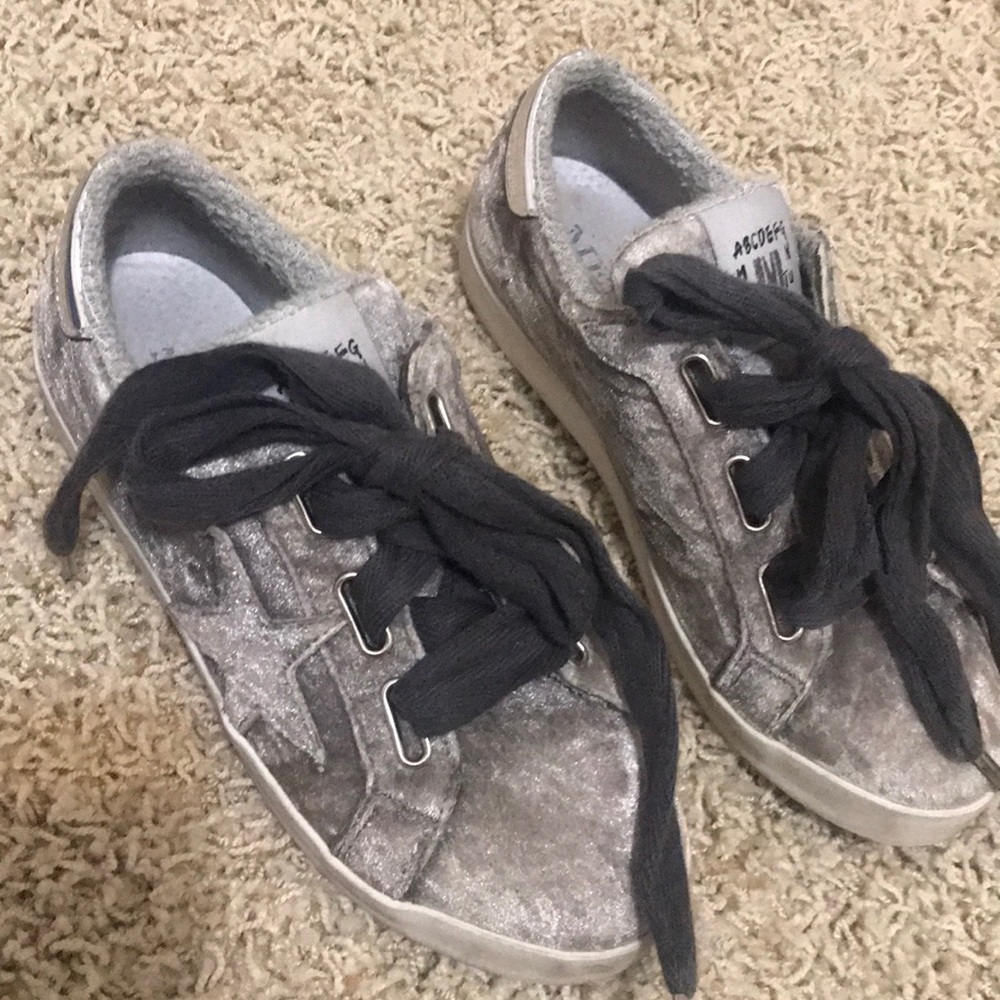 Star suede sneakers